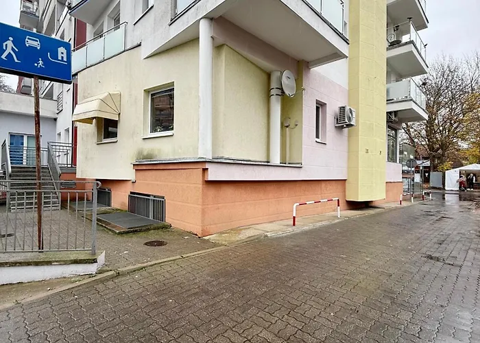 Апартаменты Al-Dom Apartamenty Przy Plazy