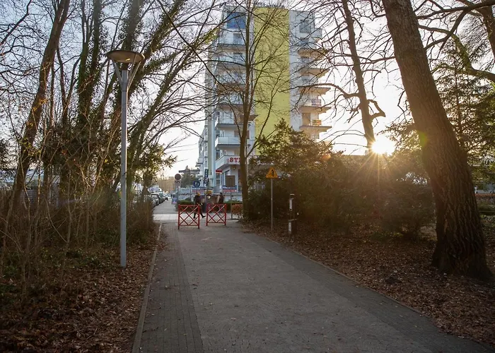 Al-Dom Apartamenty Przy Plazy Колобжег